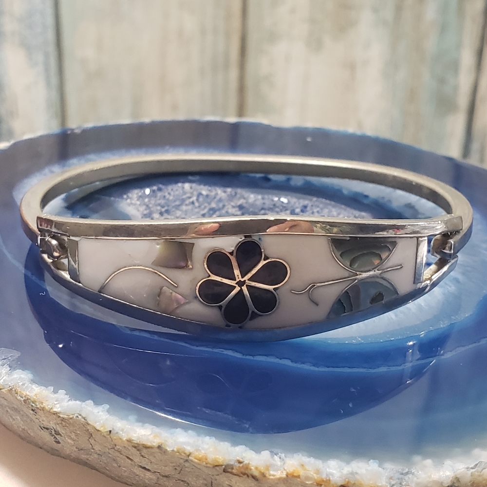 Silver Bracelet!!!!!!